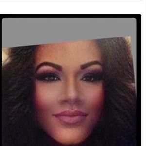 Meet your Posher, Beatriz